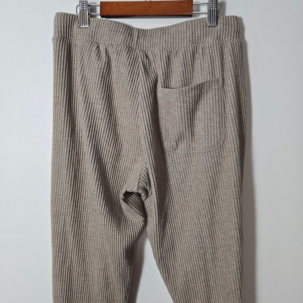 Alo Yoga Size M Muse Ribbed Knit Jogger Sweatpants Lounge Taupe - Picture 4 of 10